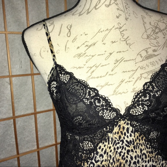 *SOLD* Victoria’s Secret Leopard Babydoll Nightie Teddy M - Picture 4 of 9